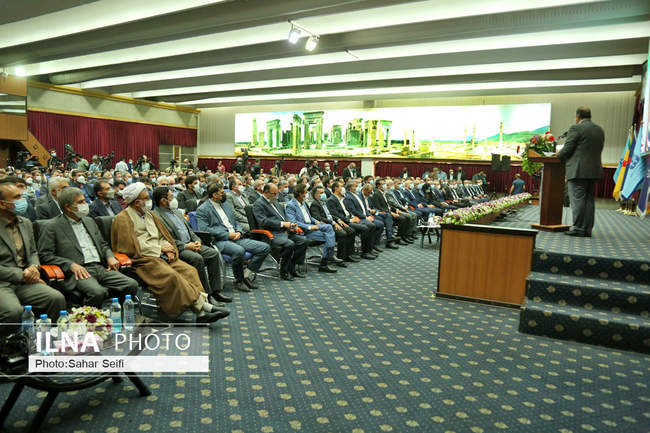 افتتاحیه نمایشگاه بین‌المللی نفت، گاز، پالایش و پتروشیمی 