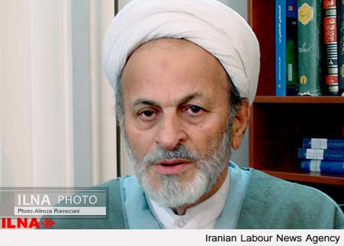 شجونی: کاش صدای آیت‌الله جنتی را تقلید نمی‌کردم