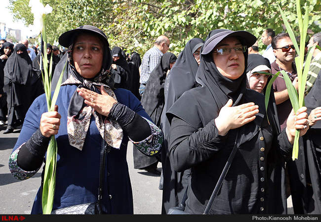 مراسم تشییع پیکر جان‌ باختگان فاجعه منا در تهران/2