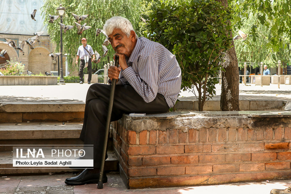 نامه سرگشاده یک معلم بازنشسته/ با "همسان‌سازی" قوانین بالادستی را زیر سوال برده‌اند!