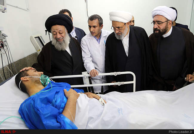 عیادت نمایندگان رهبر انقلاب از مجروحان حادثه تروریستی اهواز