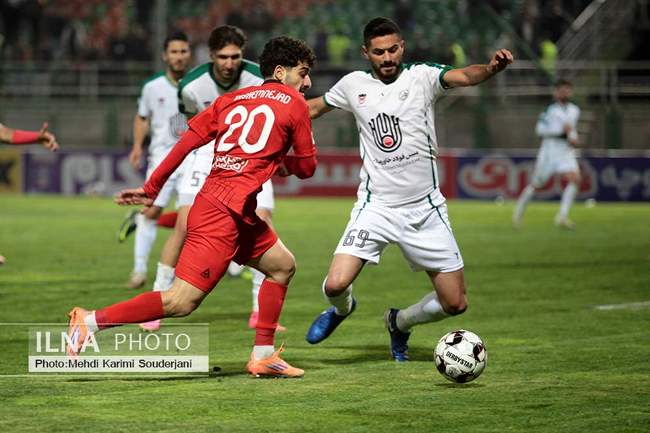 توقف تیم فوتبال تراکتور تبریز  برابر ذوب آهن اصفهان
