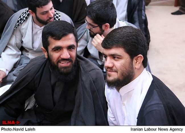 مراسم عمامه‌گذاری جمعی از طلاب حوزه‌های علمیه کشور