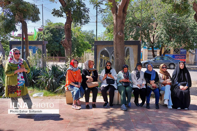 قزوین‌گردی عالی‌قاپویی‌ها
