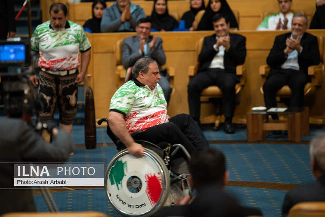 آیین تجلیل از قهرمانان سرافراز پارالمپیک ایران با حضور پزشکیان و دنی