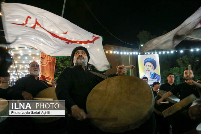 آیین مشعل گردانی در دولت آباد