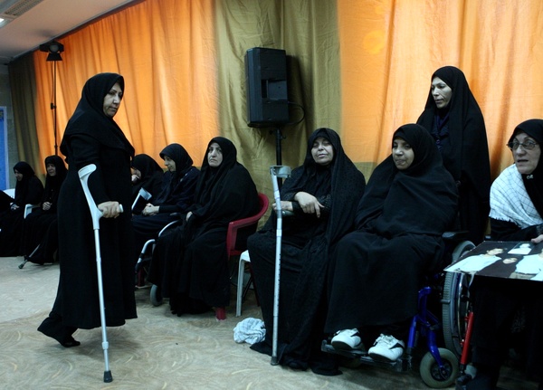آمار دختران جانباز مجرد بسیار زیاد است/ انتقاد از بی‌توجهی بنیاد شهید در ساخت آسایشگاه/ حق پرستاری به جانبازان ۵۰ درصدی نمی‌دهند