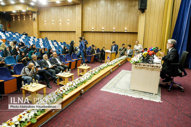 نشست خبری وزیر علوم، تحقیقات و فناوری