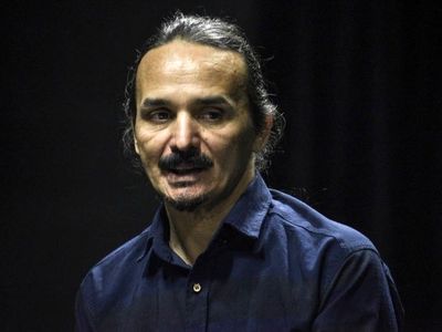 رضا آشفته به بخش «وی‌آی‌پی» بیمارستان لقمان منتقل شد