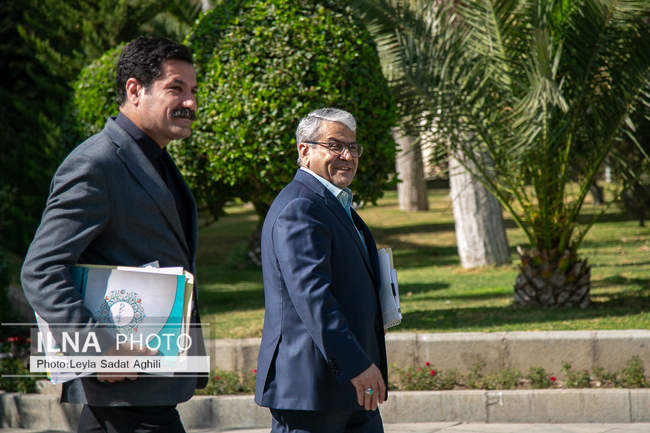 حاشیه جلسه هیات دولت - ۷ آبان