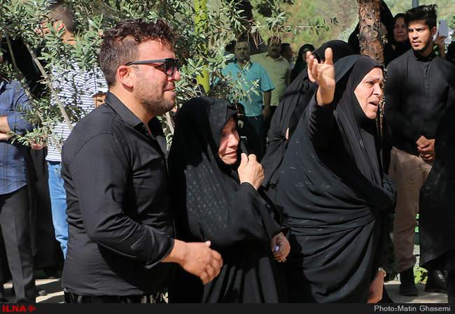 مراسم خاکسپاری جان باختگان فاجعه منا در قطعه 50 بهشت زهرا(س)