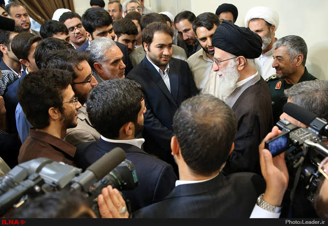 دیدار جمعی از بسیجیان مدال آور المپیادهای علمی با رهبر انقلاب