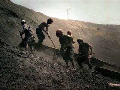 با تمهیداتی در ساعات کاری، تعداد کارگران مس‌سرچشمه به نصف رسید/ کانتین ناهاری بسته و مواد ورودی ضدعفونی شده‌اند/ ریسک‌ مجموعه کارگری ۷ هزار نفری همچنان زیاد است