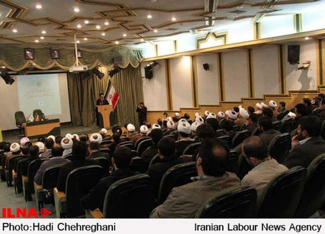 رونمایی از کتاب حضرت آیت الله العظمی موسوی اردبیلی
