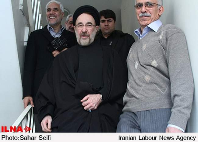 حضور سیدمحمد خاتمی در جمع خانواده شهید تندگویان