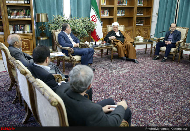 دیدار روسا و منتخبین علمی مؤسسه تحقیقات واکسن و سرم‌سازی رازی با
آی�