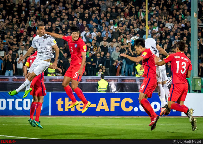 مسابقه فوتبال تیم ملی ایران و کره