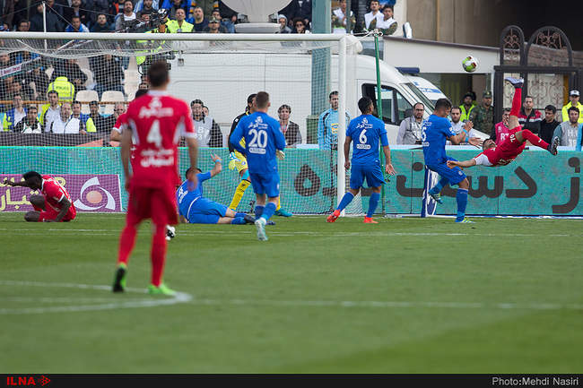 Tehran Derby: Esteghlal Beats Persepolis 