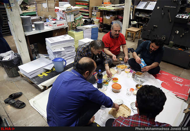 چرخ اقتصاد از چرخش بازوان کارگران می چرخد