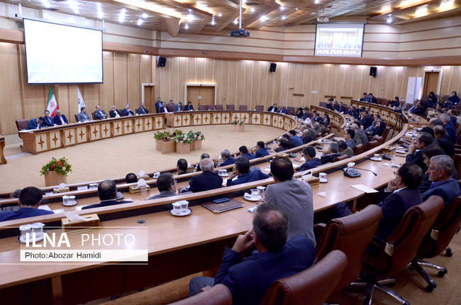 نشست کارگروه اشتغال و سرمایه گذاری گیلان با حضور وزیر تعاون،کار و رف�