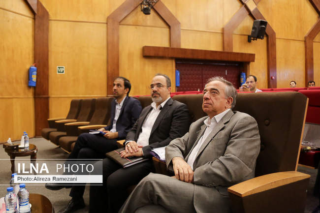 مجمع سالیانه ی پتروشیمی امیر کبیر