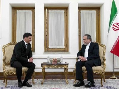 Iran FM receives new Turkmenistan ambassador credential
