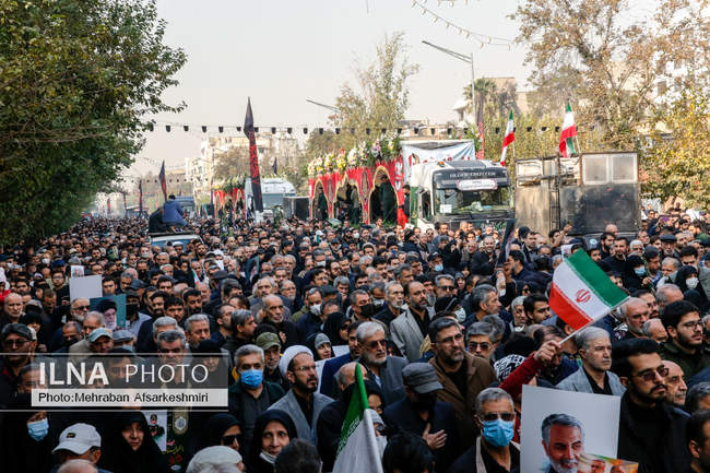 تشییع ۱۰۰ شهید گمنام دفاع مقدس