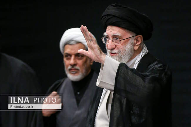 مراسم بزرگداشت شهدای جنگ تحمیلی ۱۲ روزه با حضور رهبر انقلاب