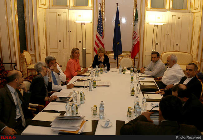 دیدارهای شب گذشته ظریف با اعضای 1+5