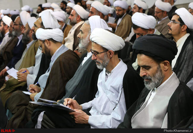 دیدار اعضای مجمع نمایندگان طلاب و فضلای حوزه علمیه قم