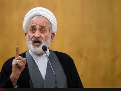 سفیر انگلیس از کشور اخراج شود