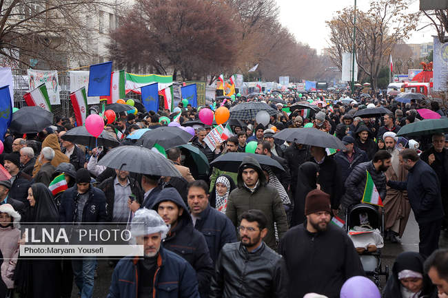 حضور مردم تبریز در راهپیمایی ۲۲ بهمن
