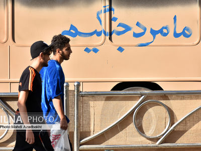 حرکت نمادین اتوبوس‌های شرکت واحد به مناسبت هفته دفاع مقدس
