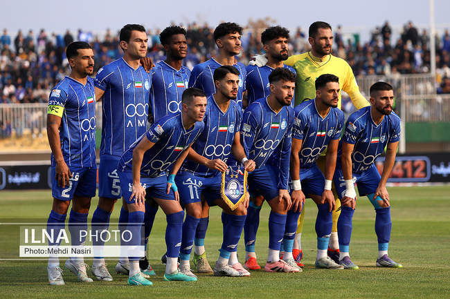 دیدار تیمهای استقلال تهران و پرسپولیس تهران