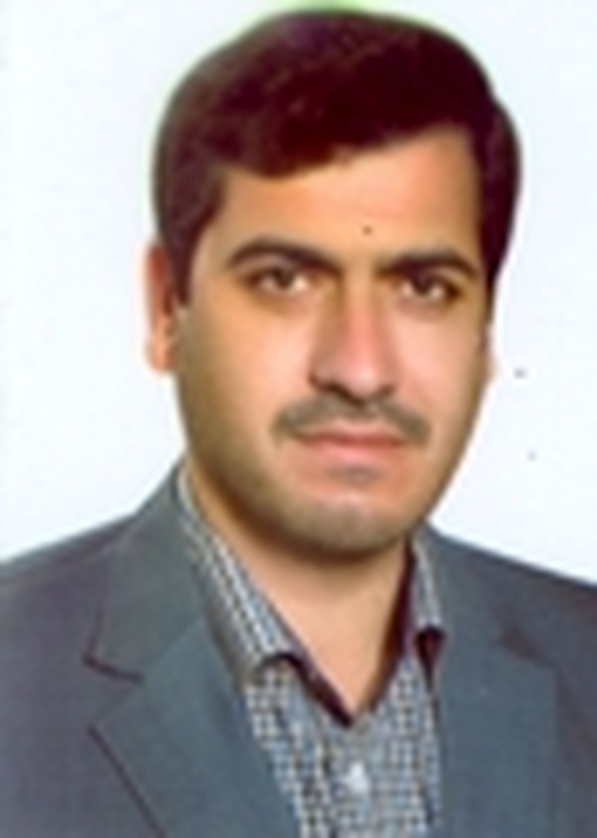 وجود گنجینه نگهداری از نسخ نفیس خطی آران و بیدگل ضروری‌ست