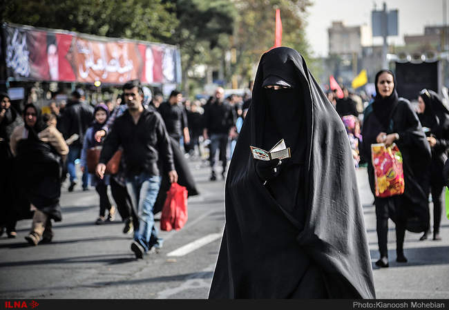 پیاده روی جاماندگان اربعین در تهران 