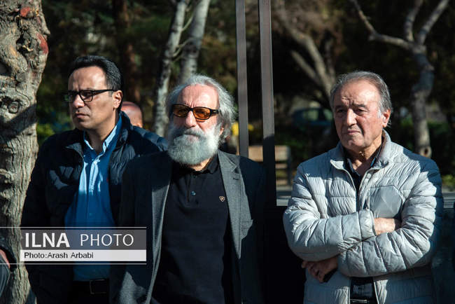 مراسم تشییع پیکر عنایت بخشی