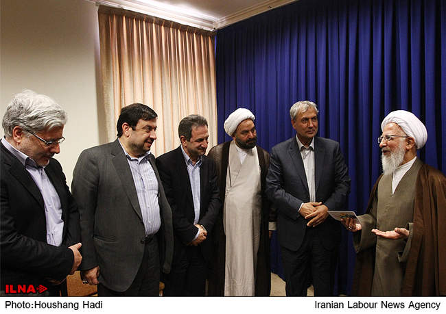 دیدار وزیر تعاون، کار و رفاه اجتماعی با مراجع تقلید استان قم-1