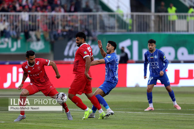 دیدار تیمهای استقلال تهران و پرسپولیس تهران