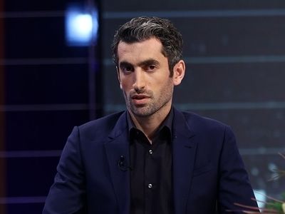 عزیزی، کریمی، جباری، تیموریان و آرفی تماشاگر بازی استقلال و سپاهان (ویدیو)