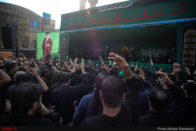 تجمع عزاداران فاطمی در میدان های هفت تیر و فاطمی تهران