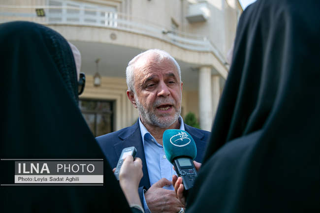 حاشیه جلسه هیات دولت - ۷ آبان