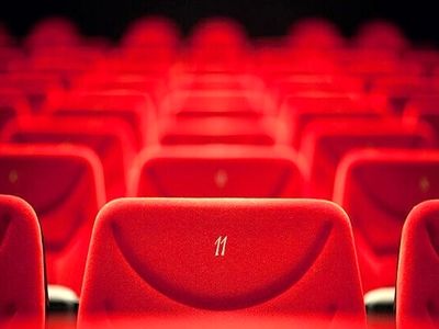 جدی‌تر شدن آغاز اکران آنلاین فیلم‌های سینمایی و معرفی دو فیلم جدید برای اکران در سینماها