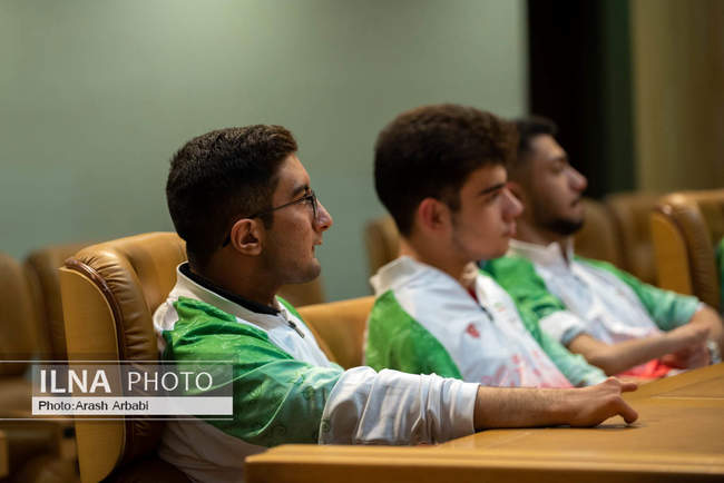 آیین تجلیل از قهرمانان سرافراز پارالمپیک ایران با حضور پزشکیان و دنی