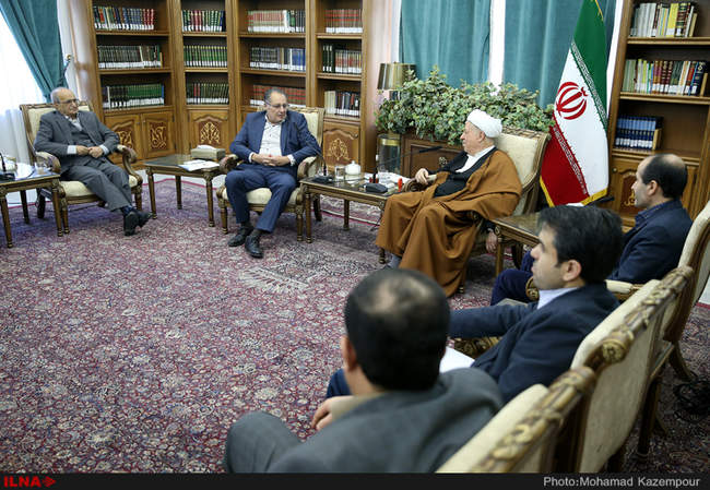 دیدار روسا و منتخبین علمی مؤسسه تحقیقات واکسن و سرم‌سازی رازی با
آی