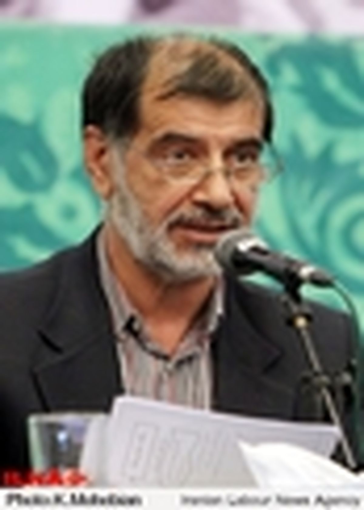 باهنر دبیرکل جامعه اسلامی باقی ماند
