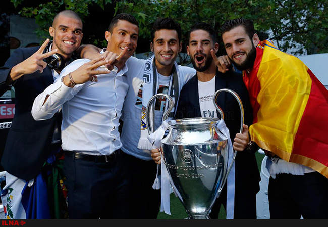 جشن خیابانی رئال مادرید برای قهرمانی در لیگ قهرمانان اروپا