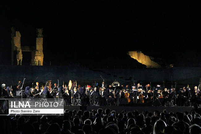 ارکستر سمفونیک فیلارمونیک ارمنستان در تخت جمشید