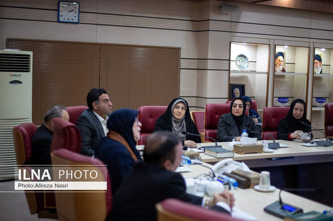 نشست خبری سخنگوی دولت با خبرنگاران قزوینی 