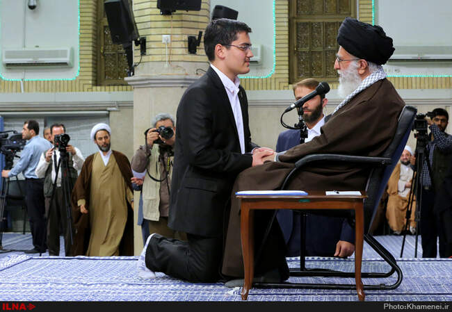 دیدار اعضای انجمن‌های اسلامی دانش‌آموزان با رهبر انقلاب 